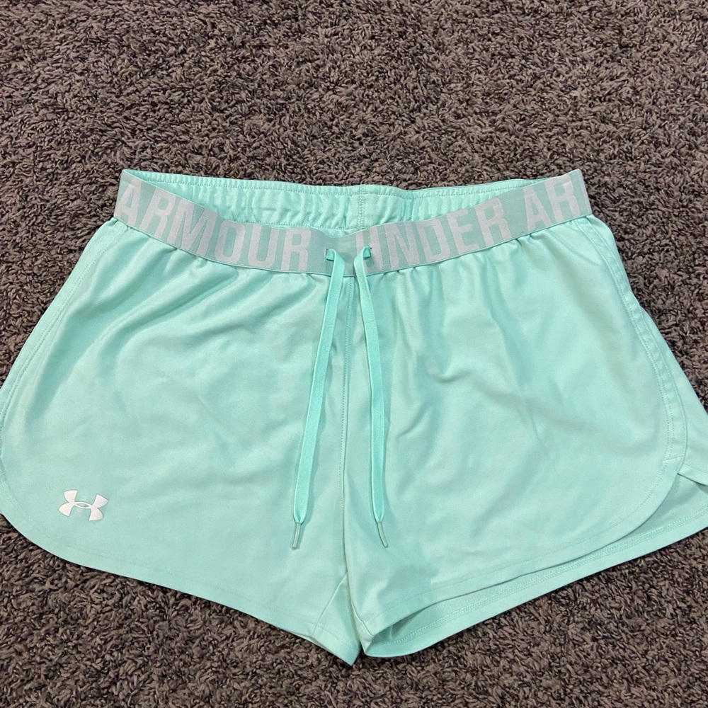 Under Armour Shorts Womens Size Medium